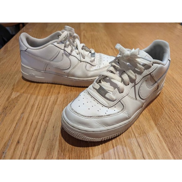 Nike Air Force One - Picture 1 of 7